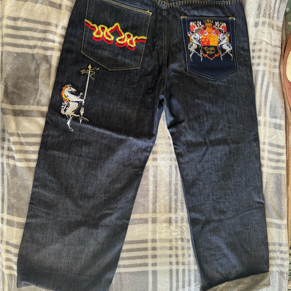 Embroidered CROWN HOLDERS